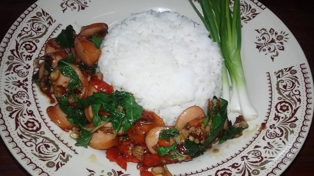 Food recipes Sausage Basil สูตรอาหาร กะเพราไส้กรอก